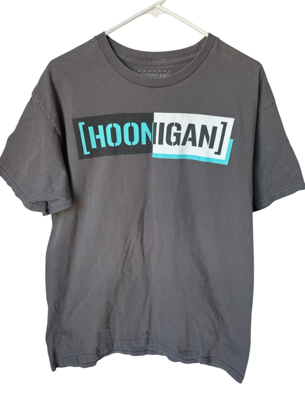 Hoonigan Retro Racing Men’s L Graphic Tee in Charcoal Gray Teal Rare